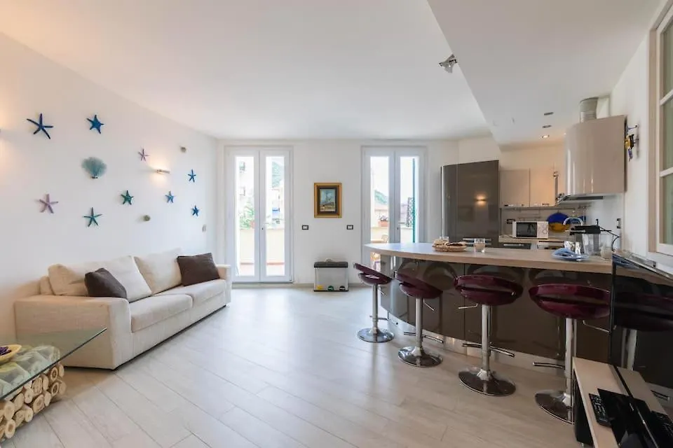 Vita Del Borgo Di Mare Wifi Aria Cond Possibilita Di Box Noli Appartement