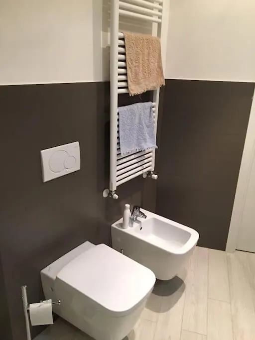 Vita Del Borgo Di Mare Wifi Aria Cond Possibilita Di Box Noli Apartment