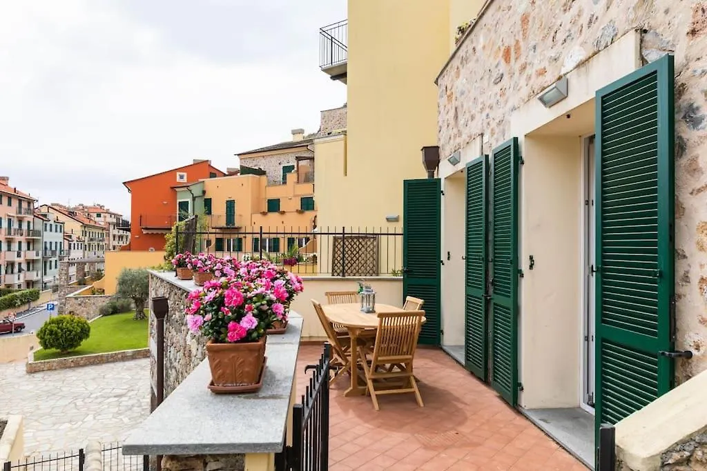 Vita Del Borgo Di Mare Wifi Aria Cond Possibilita Di Box Noli Apartmán