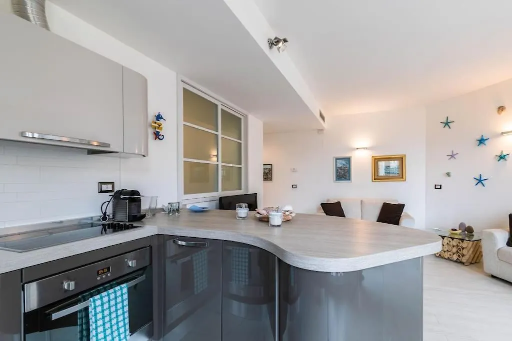 Apartment Vita Del Borgo Di Mare Wifi Aria Cond Possibilita Di Box Noli Italy